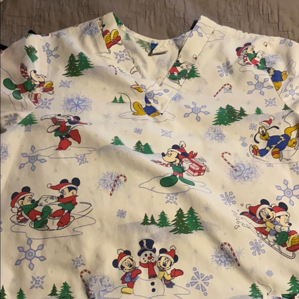 Scrub top